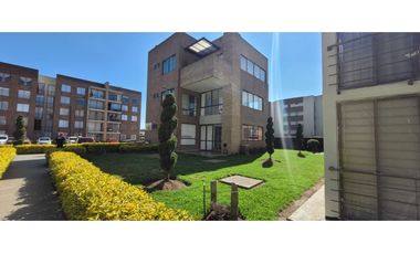 GIA 353. Apartamento en venta, Normandía del Parque, Funza