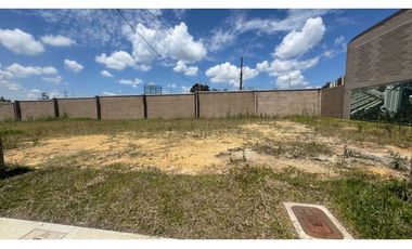 Lote para la venta en unidad abierta en San Antonio de Pereira