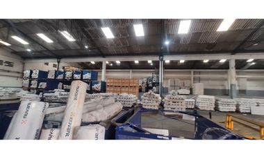 SE VENDE O SE ARRIENDA BODEGA EN SABANETA