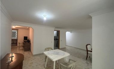 SE VENDE APARTAMENTO EN CABECERA – 122 m²