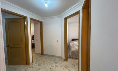 SE VENDE APARTAMENTO EN CABECERA – 122 m²