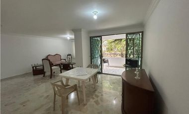SE VENDE APARTAMENTO EN CABECERA – 122 m²