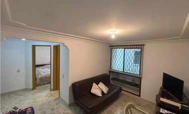 SE VENDE APARTAMENTO EN CABECERA – 122 m²