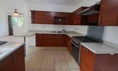 Casa en Venta en Los Médanos con Casa Club y Alberca