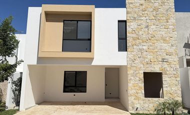 CASA EQUIPADA EN VENTA EN PRIVADA CHOLUL.