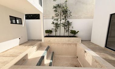 CASA EQUIPADA EN VENTA EN PRIVADA CHOLUL.