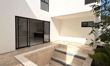 CASA EQUIPADA EN VENTA EN PRIVADA CHOLUL.