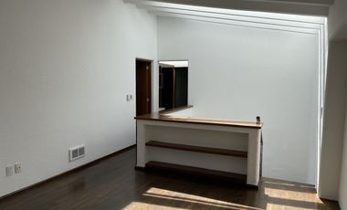 Casa en renta en Club de Golf los Encinos