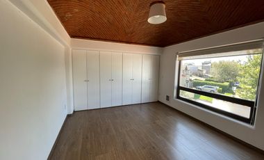 Casa en renta en Club de Golf los Encinos