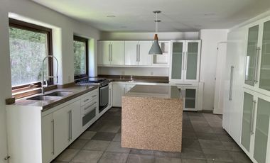 Casa en renta en Club de Golf los Encinos