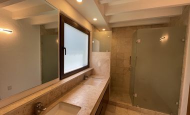 Casa en renta en Club de Golf los Encinos