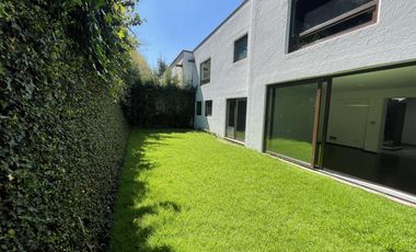 Casa en renta en Club de Golf los Encinos