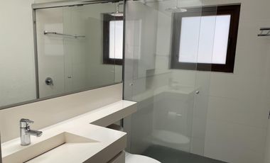 Casa en renta en Club de Golf los Encinos