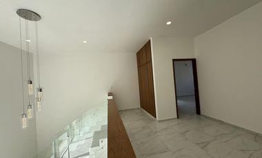 CASA EN ESQUINA EN VENTA PUNTA TIBURÓN