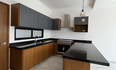 CASA EN ESQUINA EN VENTA PUNTA TIBURÓN