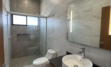 CASA EN ESQUINA EN VENTA PUNTA TIBURÓN