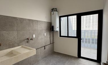 CASA EN ESQUINA EN VENTA PUNTA TIBURÓN