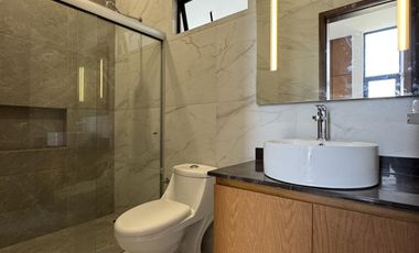 CASA EN ESQUINA EN VENTA PUNTA TIBURÓN