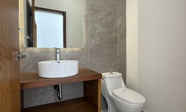 CASA EN ESQUINA EN VENTA PUNTA TIBURÓN