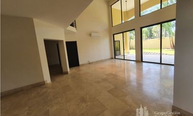 CASA COSTA DEL ESTE GRANDE 4 REC ANTIGUA AMPLIA E ILUMINADA