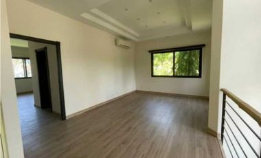 CASA COSTA DEL ESTE GRANDE 4 REC ANTIGUA AMPLIA E ILUMINADA