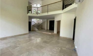 CASA COSTA DEL ESTE GRANDE 4 REC ANTIGUA AMPLIA E ILUMINADA