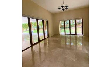 Venta de Casa Clayton