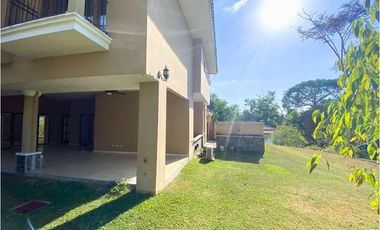 Venta de Casa Clayton