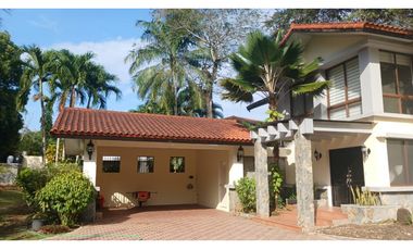 HERMOSA CASA - PH PARQUE RESIDENCIAL CAMINO DE CRUCES