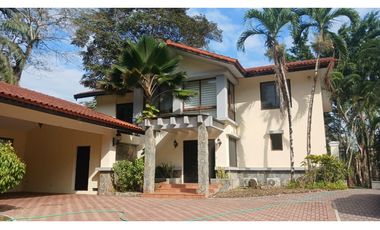 HERMOSA CASA - PH PARQUE RESIDENCIAL CAMINO DE CRUCES