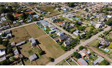 VENTA DESARROLLO DE LOTES EN PH