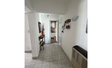 2 Ambientes a 2,5 cuadras del mar y 4 de Peatonal 83