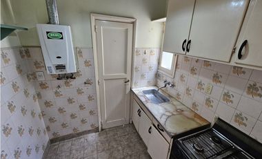 VENTA DEPARTAMENTO 2 AMBIENTES C/ DEPENDENCIA Y VISTA AL MAR