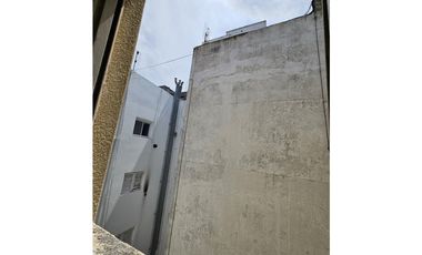 VENTA DEPARTAMENTO 2 AMBIENTES C/ DEPENDENCIA Y VISTA AL MAR