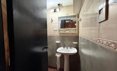 Casa PH en venta en Sarandi Oeste