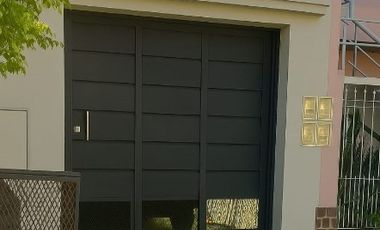 Casa PH en venta en Ezpeleta Este