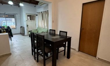 Casa PH en venta en Ezpeleta Este