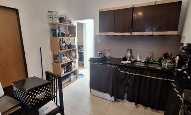 Casa PH en venta en Ezpeleta Este