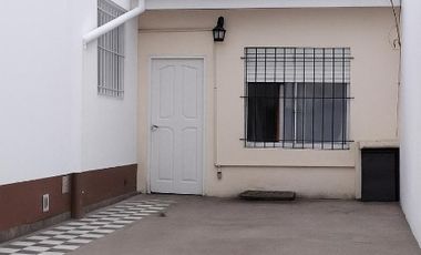 Casa PH en venta en Ezpeleta Este