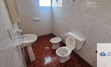 Departamento en alquiler c/ cochera en Maipú