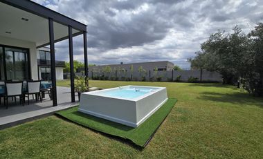 Venta Moderna Casa en La Vacherie, Mendoza