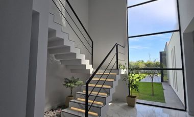 Venta Moderna Casa en La Vacherie, Mendoza