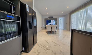 Venta Moderna Casa en La Vacherie, Mendoza