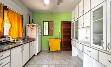 Casa 4 Habitaciones 2 Baños. Capital. Apto credito