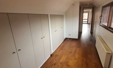 Casa en arriendo en LAS CONDES