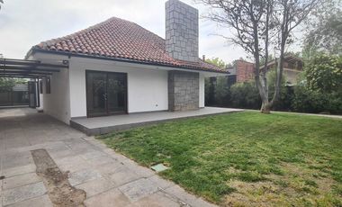 Casa en arriendo en LAS CONDES