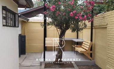 Casa en Arriendo en CASA AMOBLADO EN VITACURA TODO INCLUIDO 2D+1B+1E