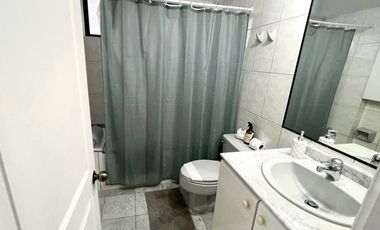 Departamento en Arriendo en AMPLIO Y EXCLUSIVO DEPTO EN LAS CONDES  110 UF (GGCC INCL)