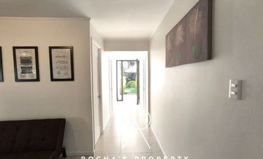 Casa en Arriendo en CASA AMOLADA LAS CONDES 5D+4B+4E+BG