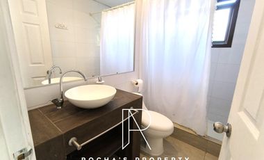 Casa en Arriendo en CASA AMOLADA LAS CONDES 5D+4B+4E+BG